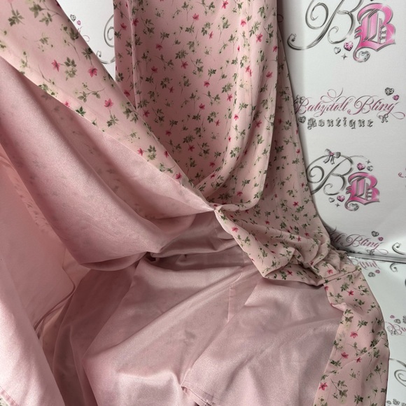 WAYF dress floral pink green side slit on leg left side swoop neck rutched luxe - Picture 6 of 13